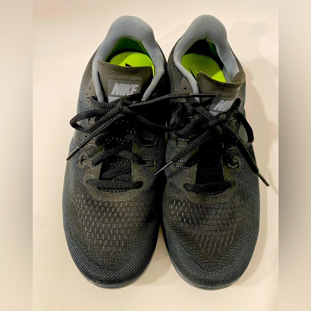 Nike Free RN 2017 - Women’s Running Shoe- Triple Black - Size 9.5